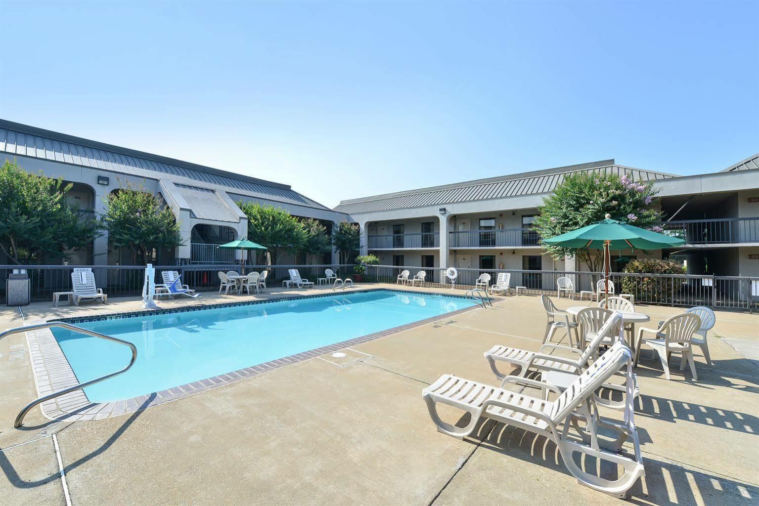 Quality Inn Fredericksburg-Central Park Area Экстерьер фото