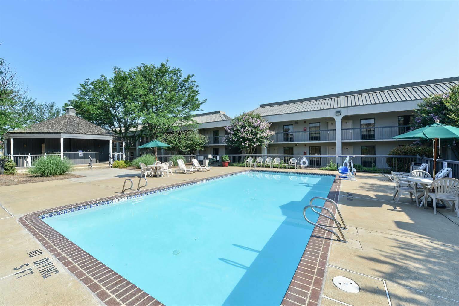 Quality Inn Fredericksburg-Central Park Area Экстерьер фото